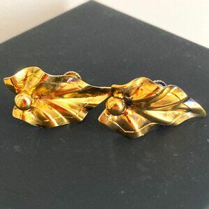 Leaf earrings of gilded sterling silver signed Bond Boyd